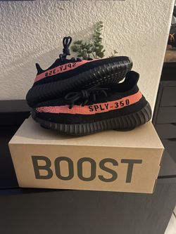 Yeezy 350 Red Stripe Size 5.5Y/7W