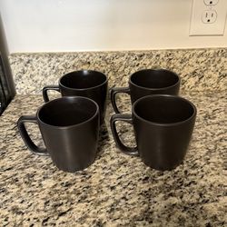 Set of 4 Ceramic Mugs, Black