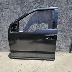 Ford F150 F-150 F250 F-250 F350 F-350 Left Front Door 2015 2016 2017 2018 2019 2020 2021 2022