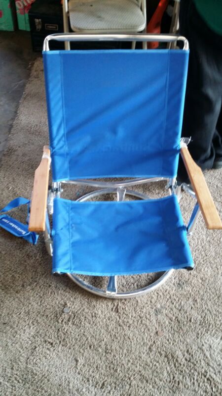Suntracker Swivel Beach Chair For Sale In Cicero Il Offerup