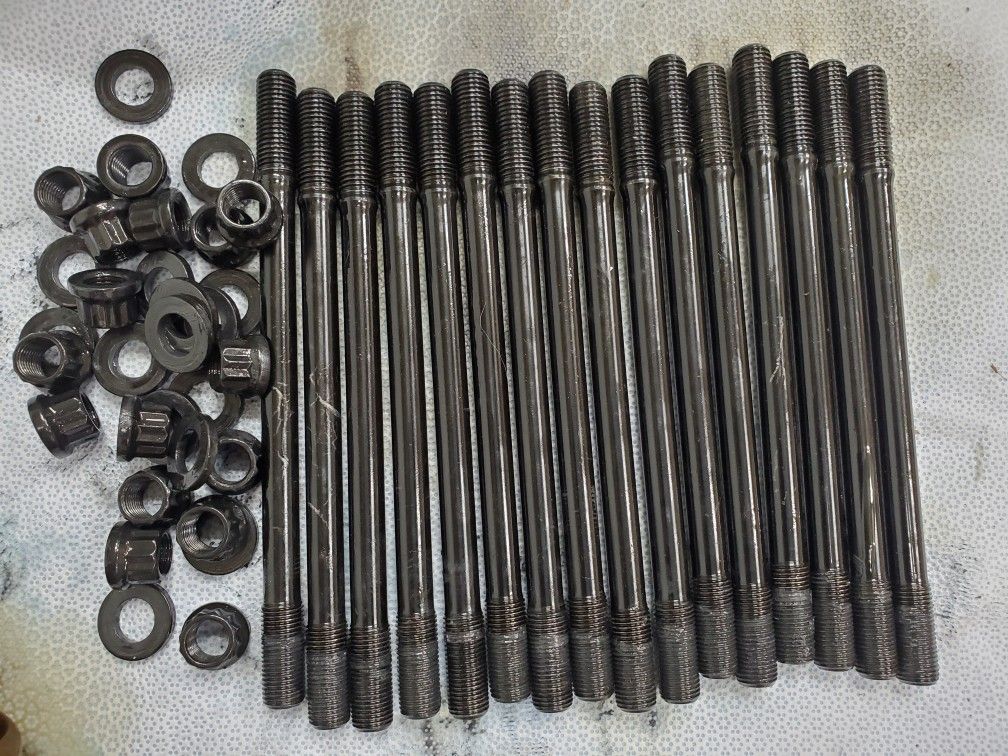 ARP J-Series Headstuds