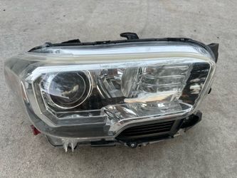 2016 2017 2018 2019 2020 Toyota Tacoma Halogen Passenger Right RH SIDE Headlight OEM