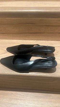 Kitten heels