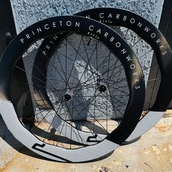 Road bike Princeton Carbon Works Wake 6560 Evolution black-white Disc brake