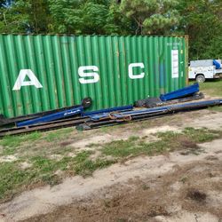 I Have 4 Post Lift Challenger Tipe It Only Need Hydraulic Pump And Hoses I Sale For 3500