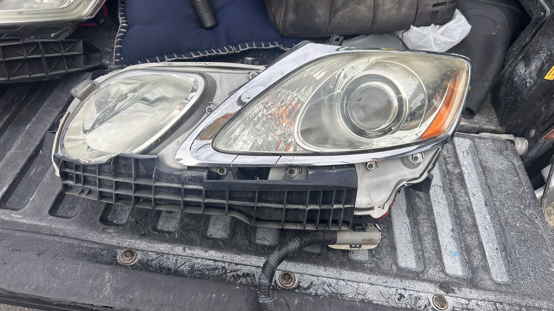 2006-20213 LEXUS GS300 DRIVER SIDE HEADLIGHT ๐๐ASK FOR PRICE