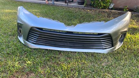 BUMPER TOYOTA SIENNA LIMITED 2019