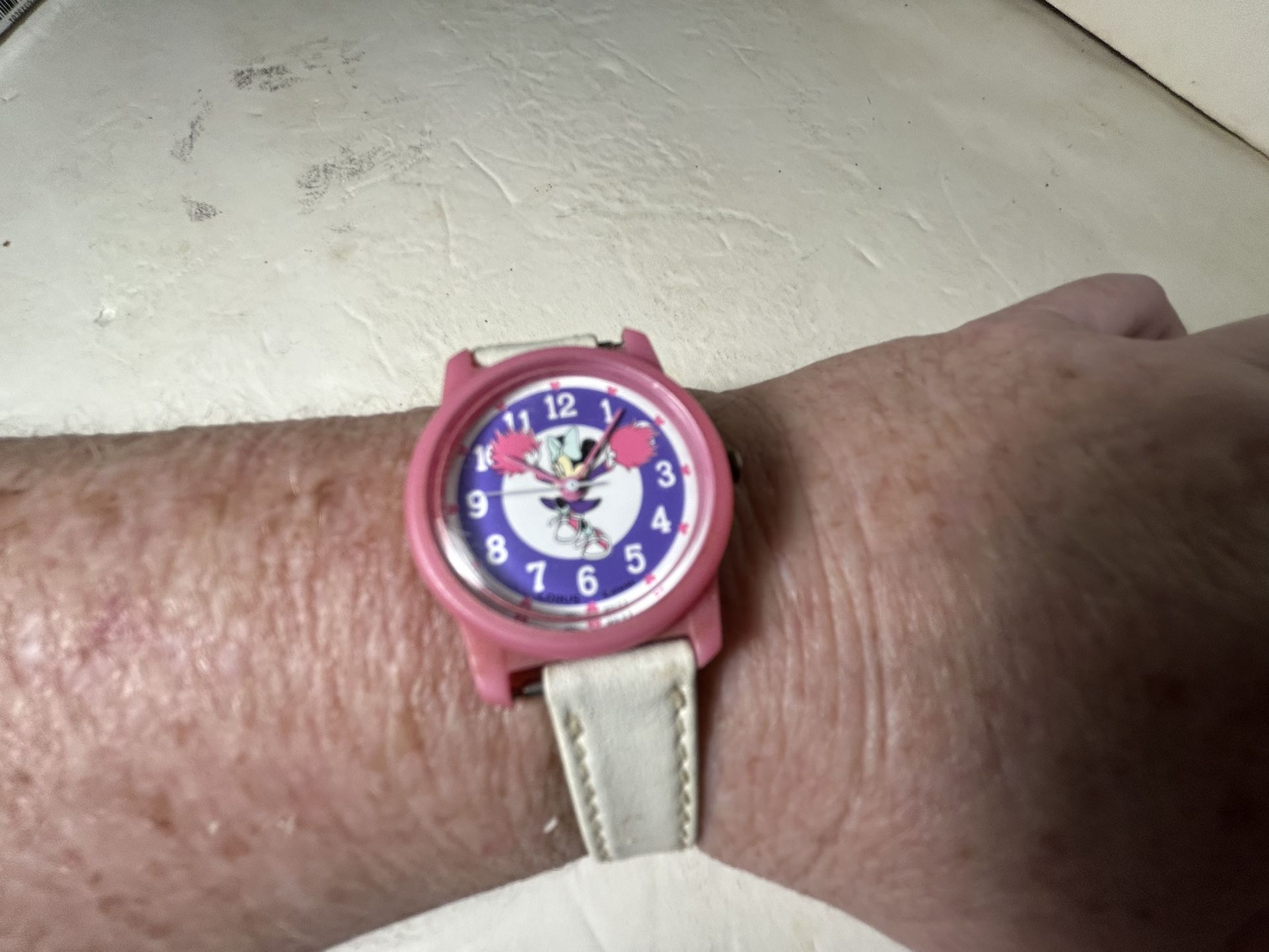 Vintage 1990’s Lorus By Seiko Minnie Mouse Cheerleader Timepiece Pink & Purple White Leather Band Brand New!