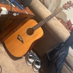 Dean Acoustic Guitar With Gig Bag 