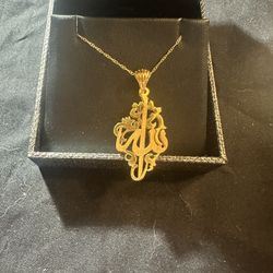 21k Gold Pendant With Chain