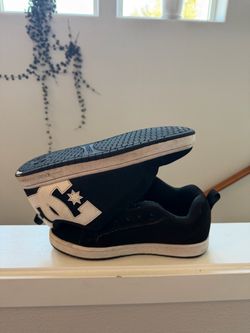 Black and white DC’s NO BOX&LACES