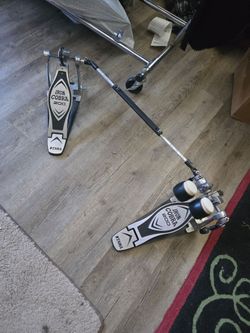 Drum double bass pedals