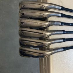 TaylorMade M4 Irons Set (Mixed Lot) 5-PW