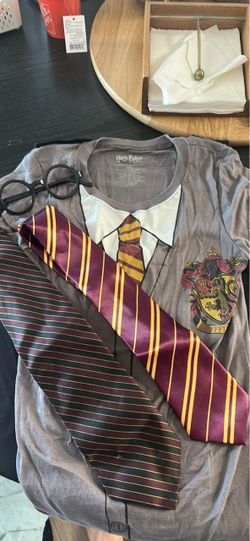 Harry Potter Gryffindor Costume Set