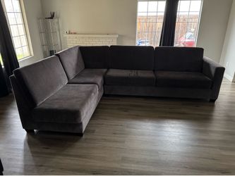 Sectional couch