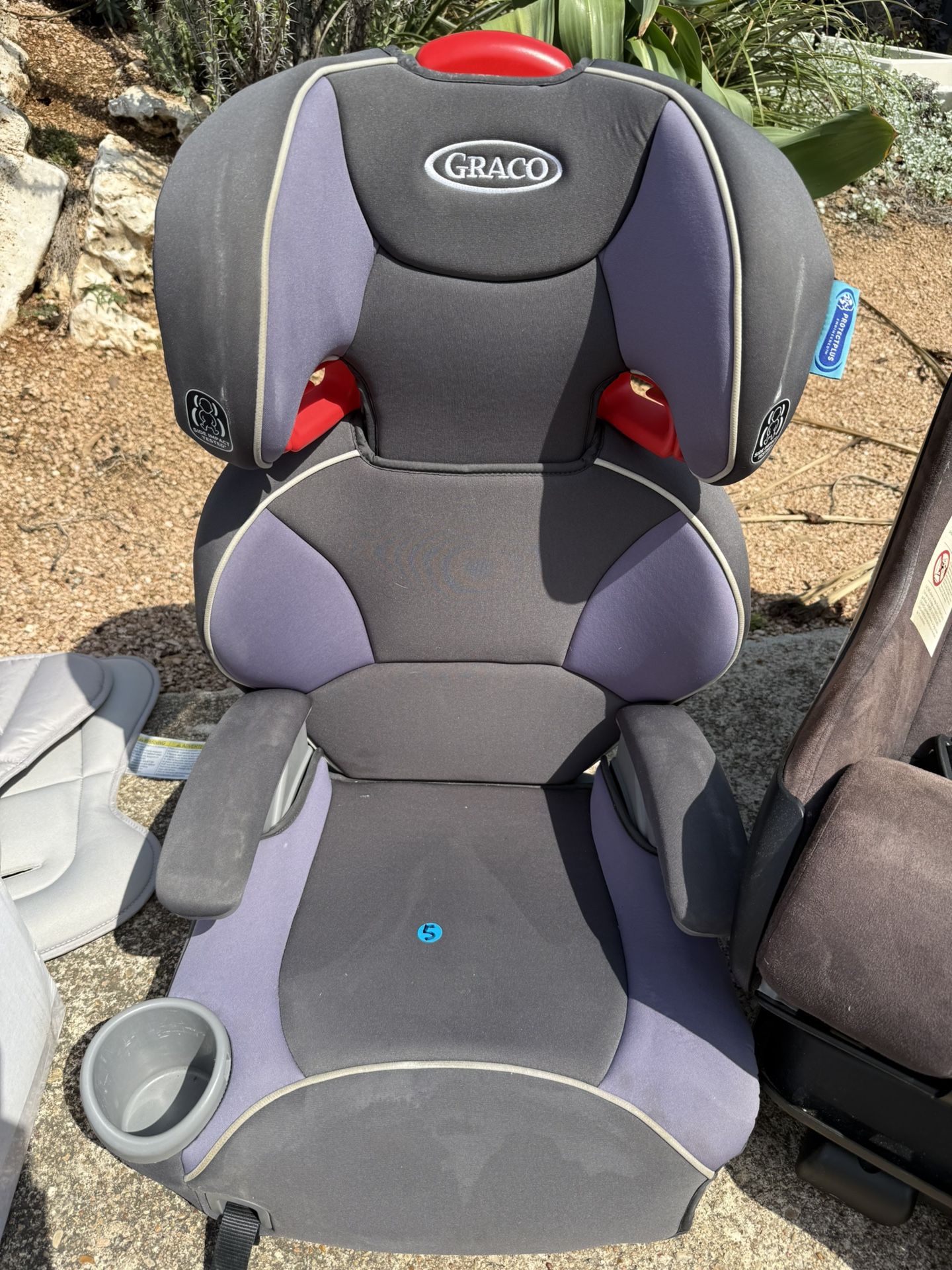 Booster Seat $5