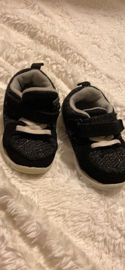 Toddler shoes size 5