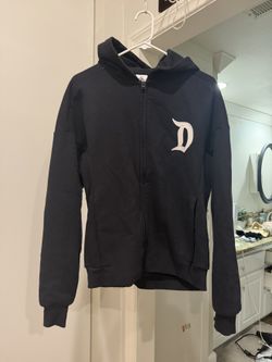 Disneyland Zip Up Hoodie Adult XS Black Embroidered Applique Back Fits Like Small