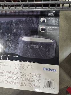 Saluspa artic ice plunge