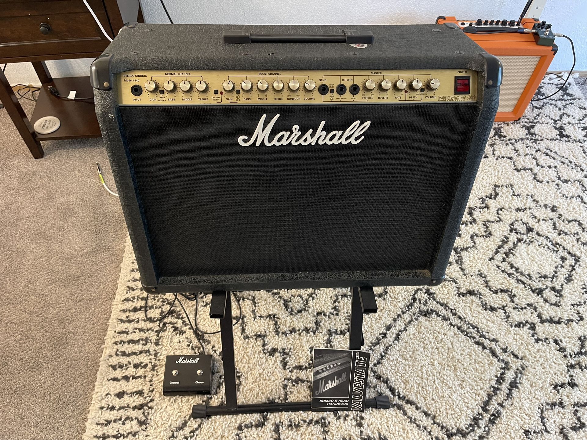 Marshall “Valvestate” Stereo Chorus Amp With Footswitch
