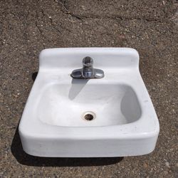 Vintage Bath Sink