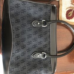 NWT Dooney & Bourke black purse 