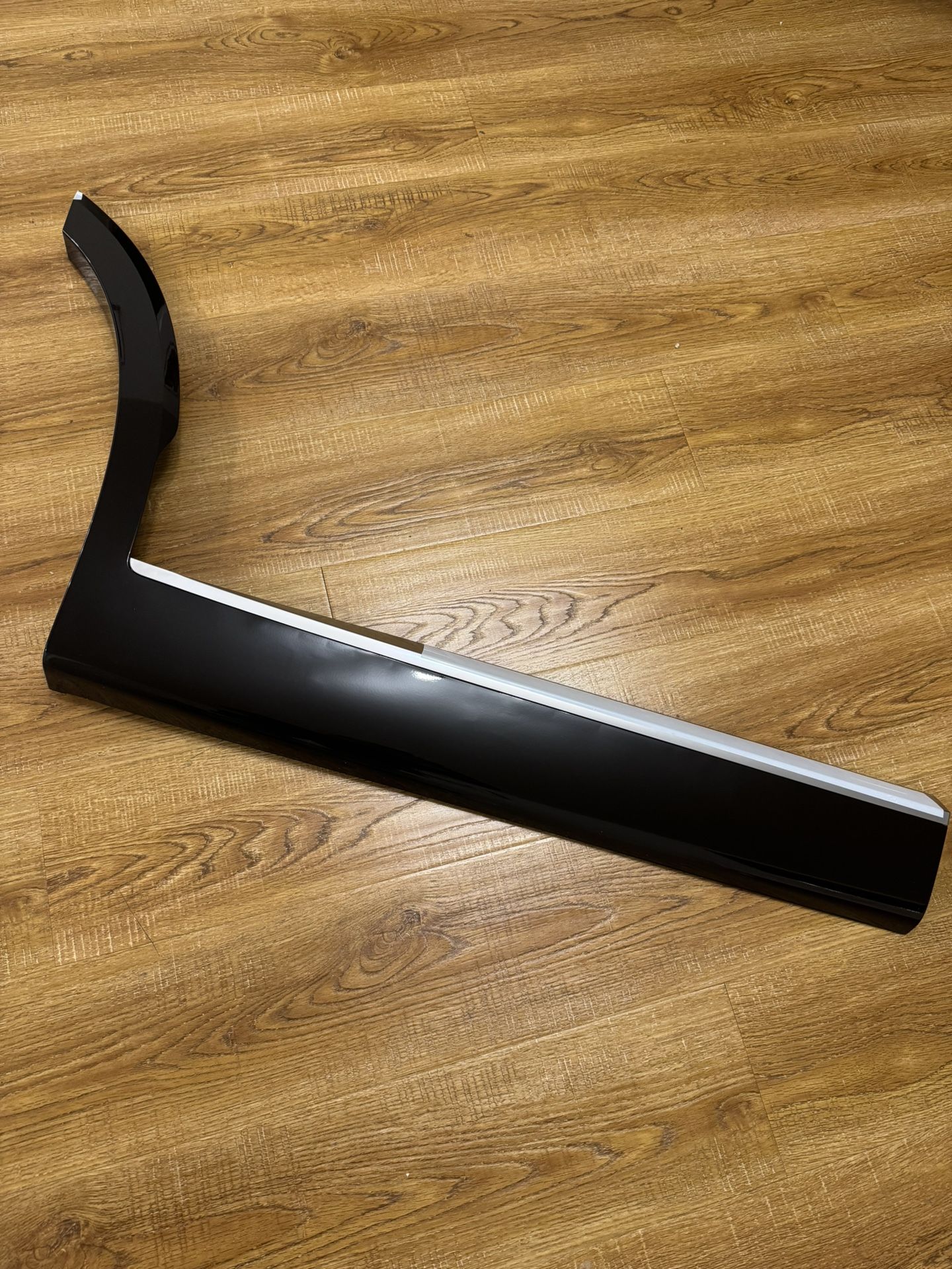 Rear Door Lower Molding LEFT Driver Side or Right Passanger side for Hyundai Palisade 