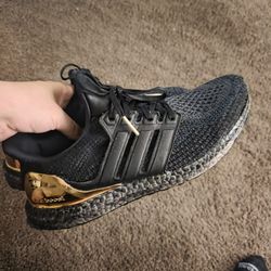 Adidas ultra boost custom Size 9.5 Ultraboost Black/Gold