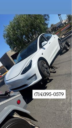 Automotive Tesla tow