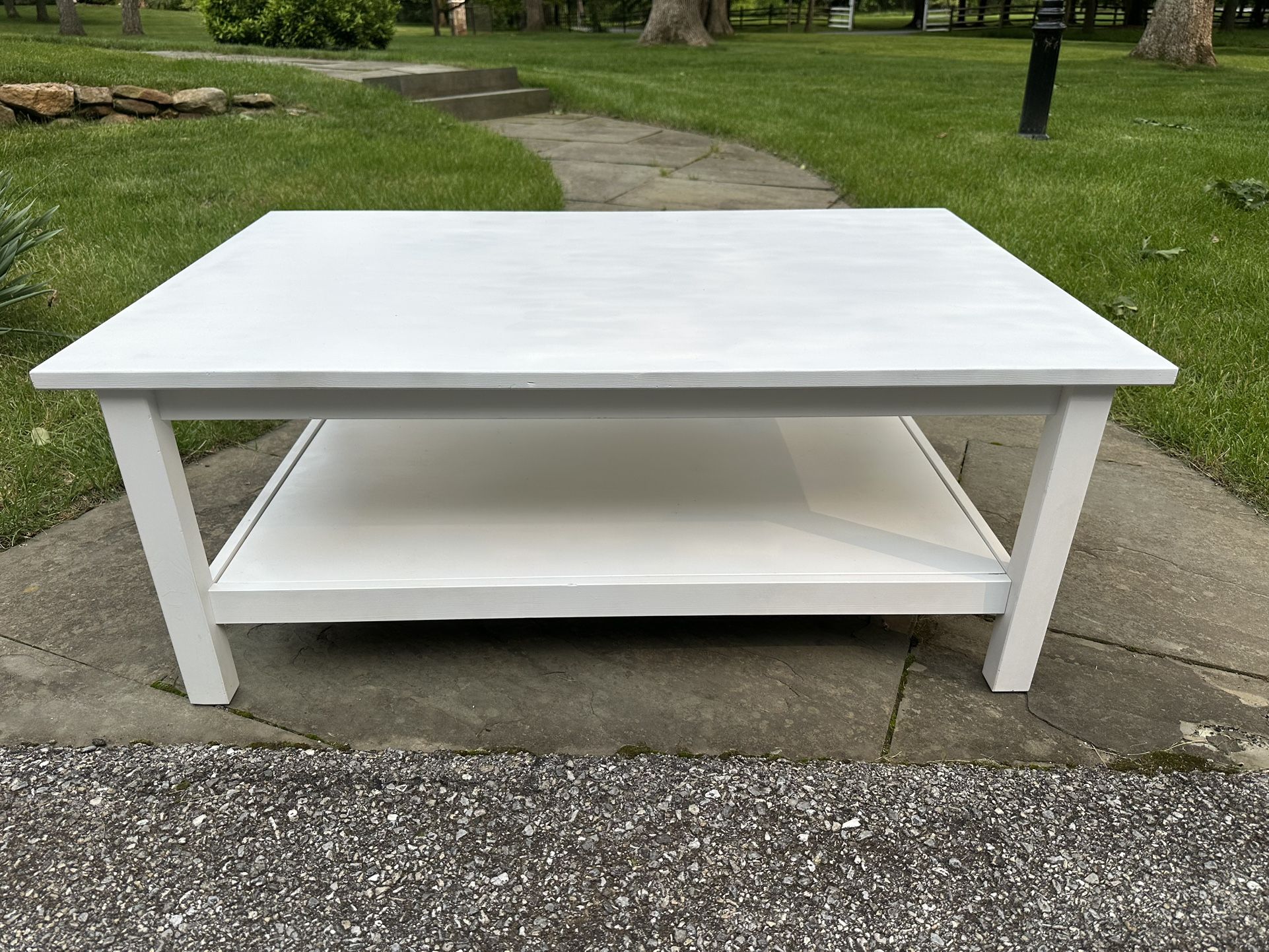 White 2-tier Wood Coffee Table