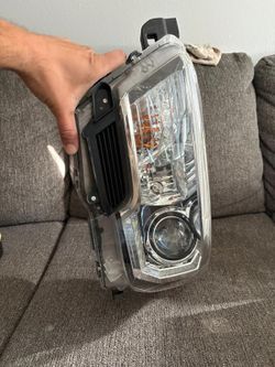 Toytota Tacoma Head Lights