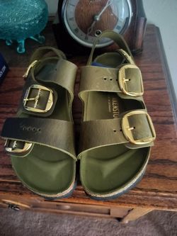 Birkenstocks Brand New 100 Size 38
