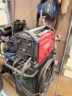 Lincoln Electric Power MIG 210 MP Welder