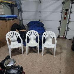 3 Plastic White Patio Chairs