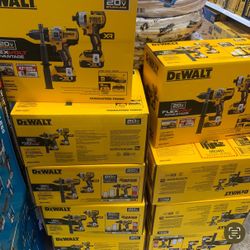 Dewalt New Kit Hammer Drill And Impact , Batteries 5ah (2) And Rápid Charger 