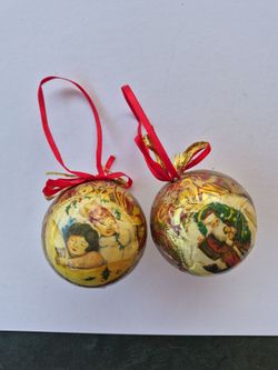 Vintage  Santa Christmas Ball Ornament