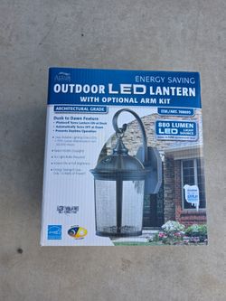 ☆NEW☆ ALTAIR Outdoor 880 Lumen LED Lantern with Optional Arm Kit