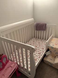 Toddler Bed / Convertible Crib — White (DaVinci Emily)