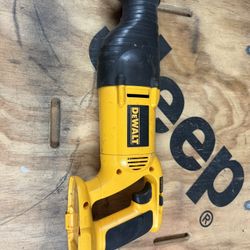 Dewalt Saw DW938