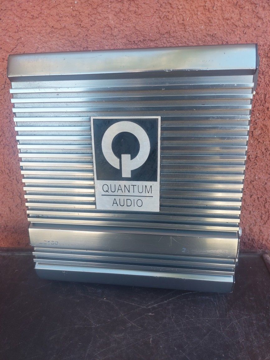 AMPLIFICADOR AMPLIFIER QUANTUM AUDIO 2 CHANELS GOOD CONDICIÓN ABLO ESPAÑOL