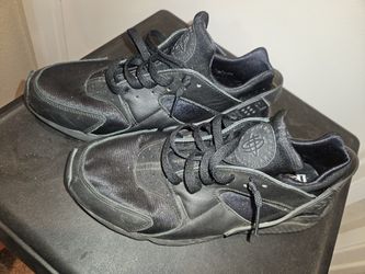 Nike HURACHES 11.5