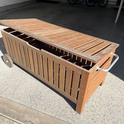 Storage Bench - Outdoor- Great Condition 