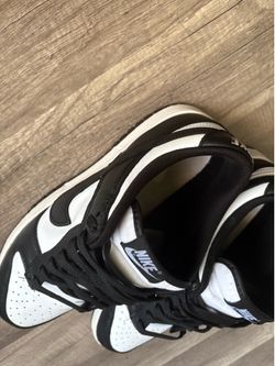 Panda dunk lows size 9.5