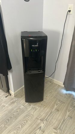 Hot and cold water dispenser