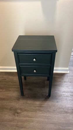 Nightstand table - Safavieh