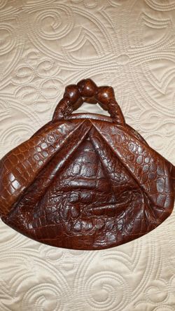 Alligator Small Purse!