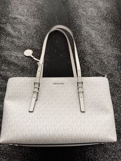 Micheal Kors purse. Used once. $50