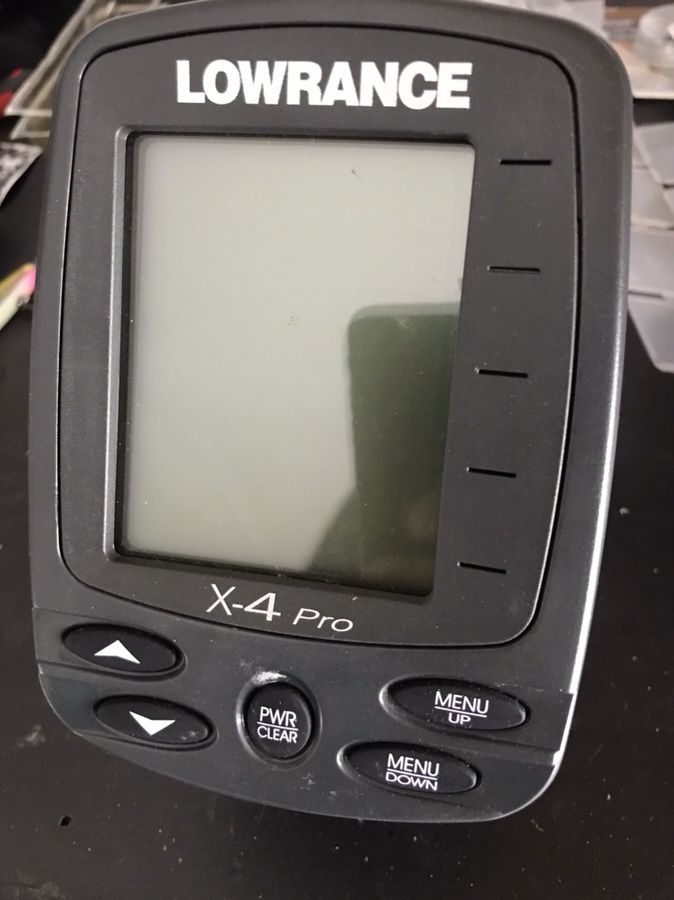 Lowrance x4 pro fish finder