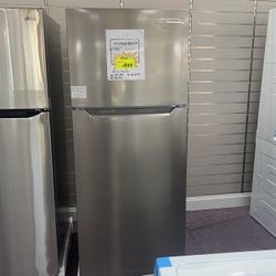 Refrigerator Stainless Steel New Open Box And 1 Year Warranty 