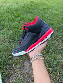 Jordan 3 GS “Crimson” Size 5.5Y/7W